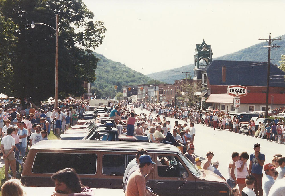 Bristol 4th in the 1980s, Photo #2