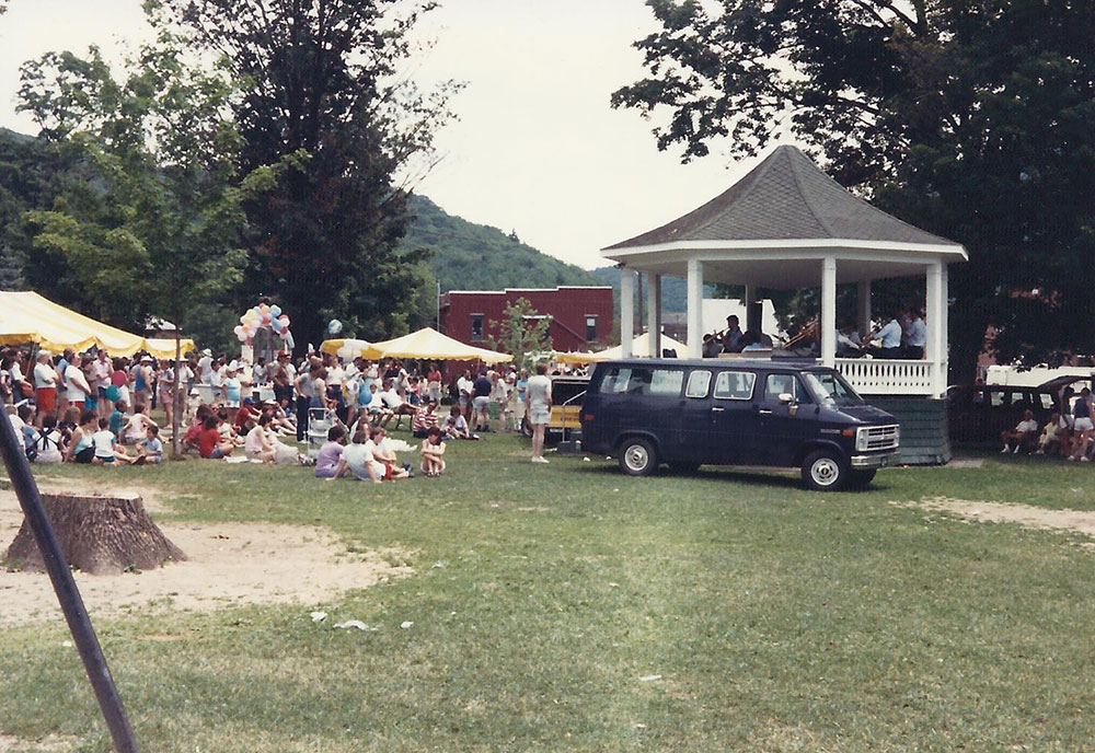 Bristol 4th in the 1980s, Photo #19